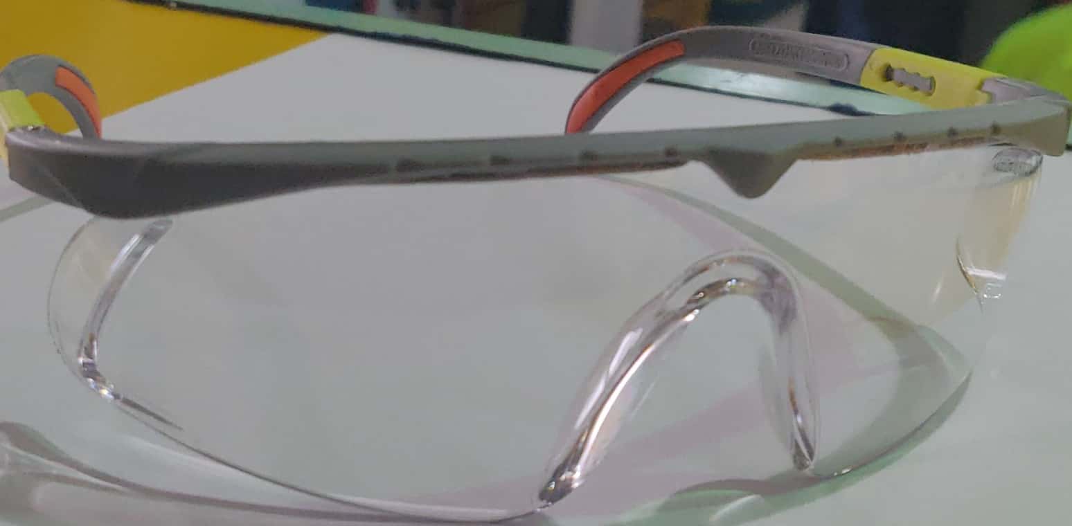 92087 Grey Frame Safety Spectacles-Ultra light, hinge side arms safety goggle.